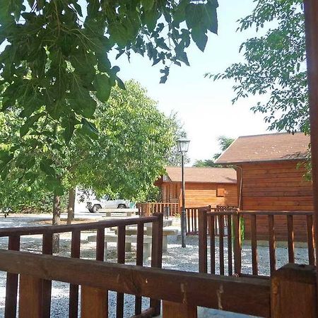 Cabanas Negratin Cuevas del Campo 外观 照片