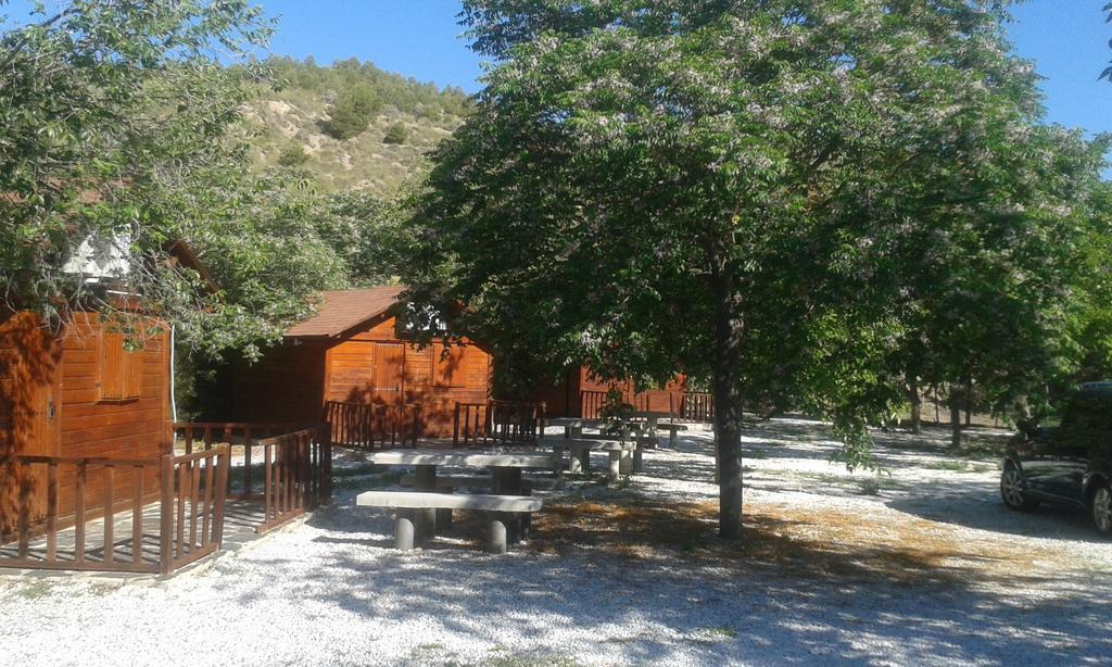 Cabanas Negratin Cuevas del Campo 外观 照片